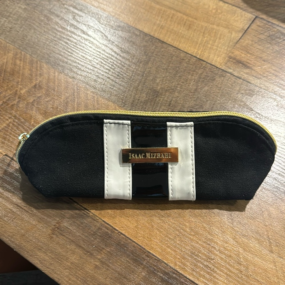 Isaac Mizrahi. Makeup Bag. BRAND NEW WITHOUT TAGS!